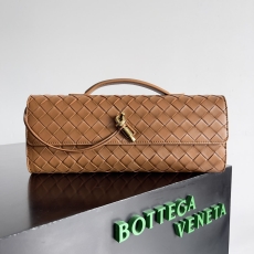 Bottega Veneta Clutch Bags